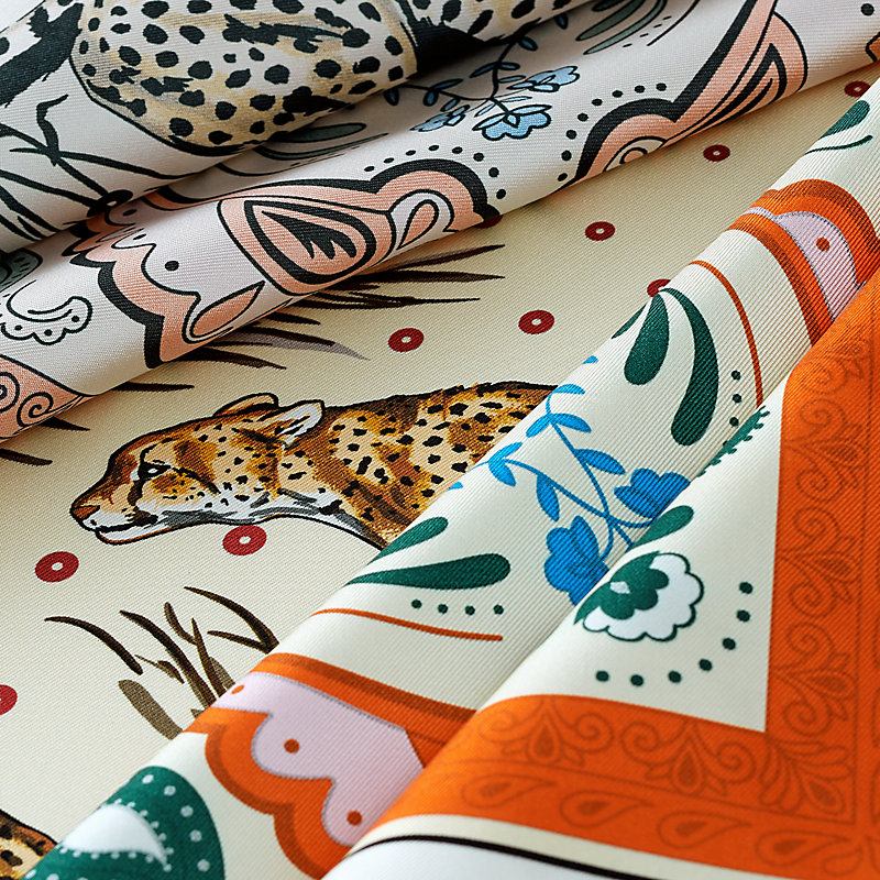 Carré 90 doble faz Guépards Bandana - Naranja | Hermès España
